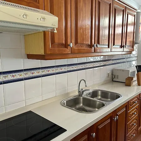 Apartman Veramar Prime Beachfront Location, Free Parking, Steps To The *