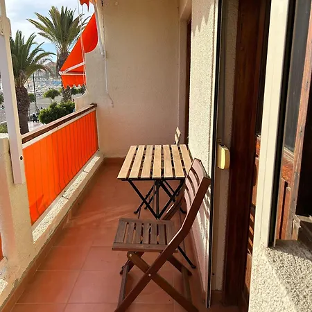 Veramar Prime Beachfront Location, Free Parking, Steps To The Apartment Los Cristianos (Tenerife)